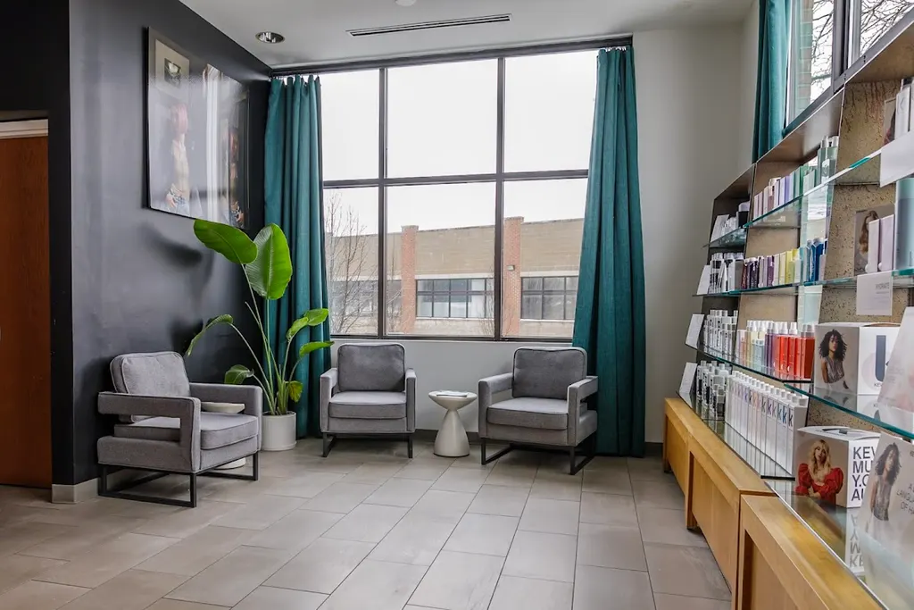 Vanis Salon & Spa | Valparaiso — Hair salon in Valparaiso